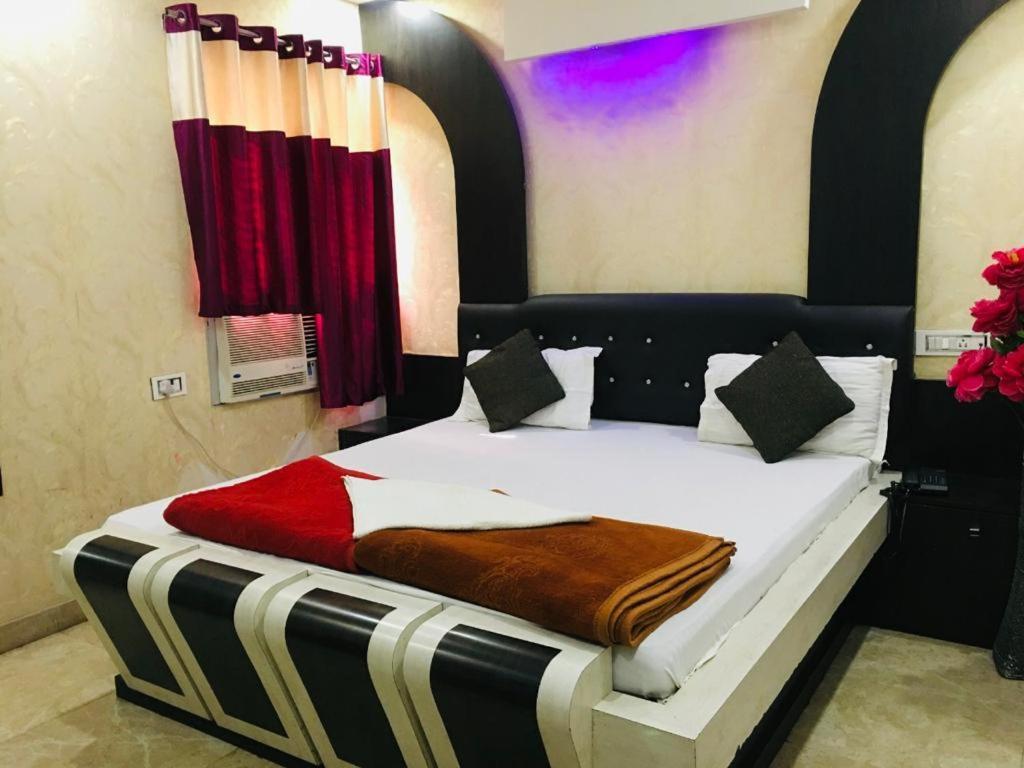 Hotel Natraj Sasarām エクステリア 写真