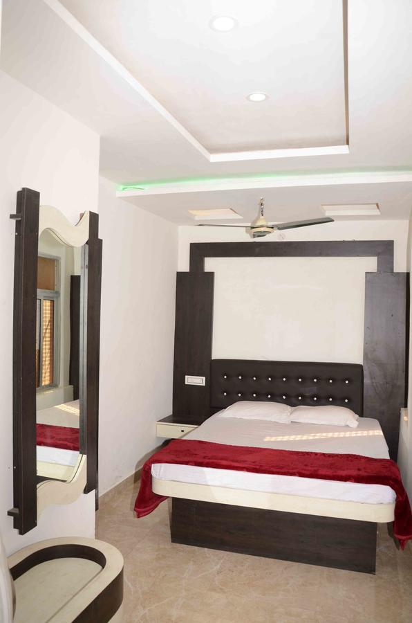 Hotel Natraj Sasarām エクステリア 写真