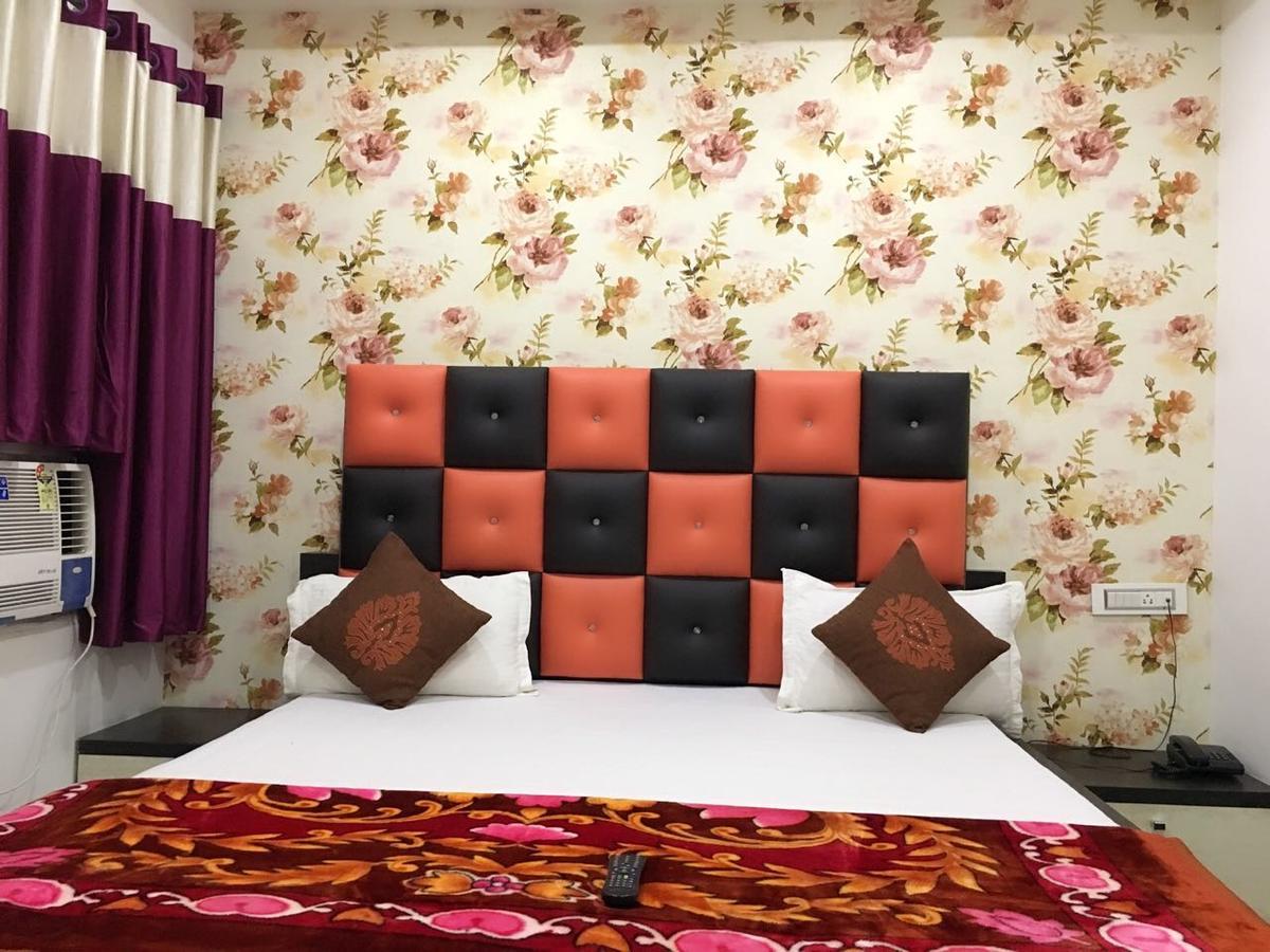 Hotel Natraj Sasarām エクステリア 写真