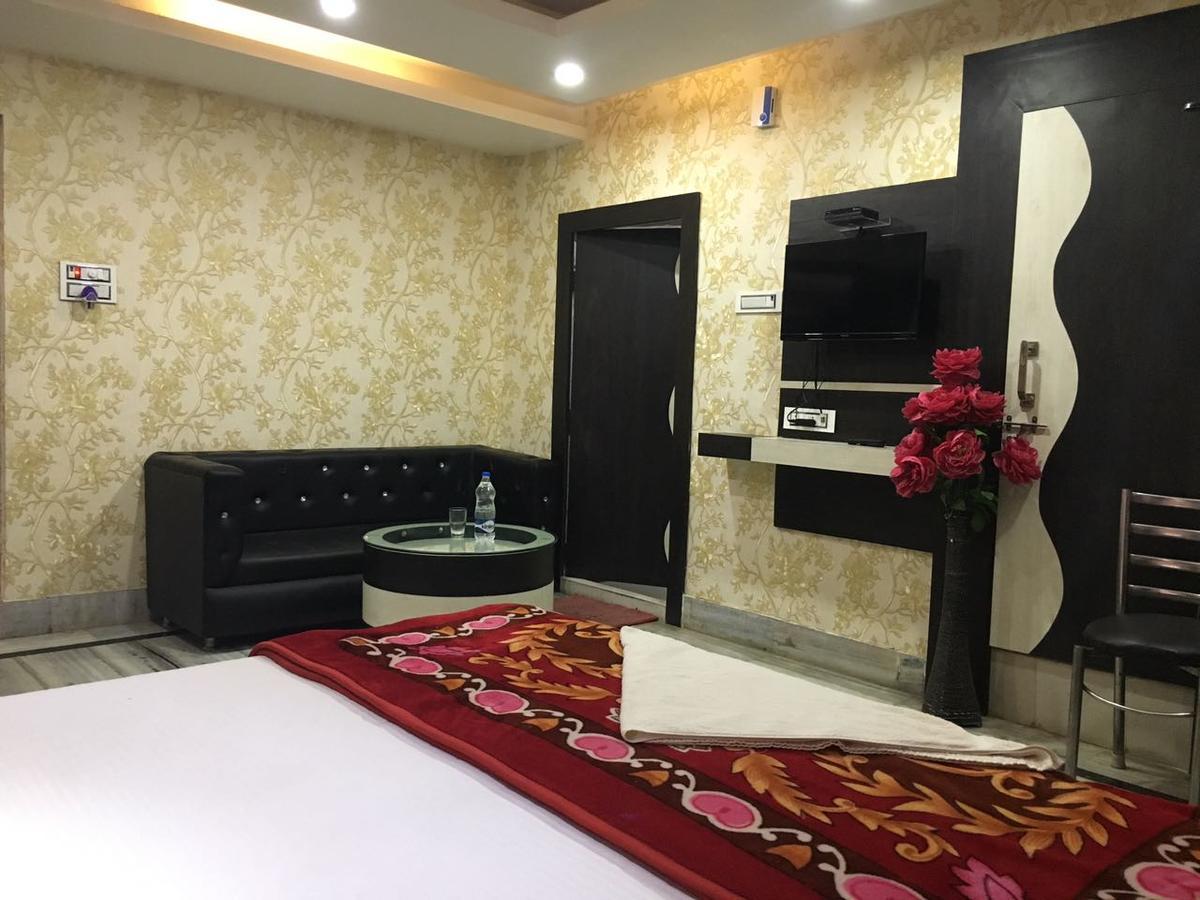 Hotel Natraj Sasarām エクステリア 写真